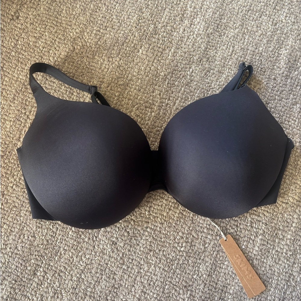 SKIMS Push Up Plunge Bra